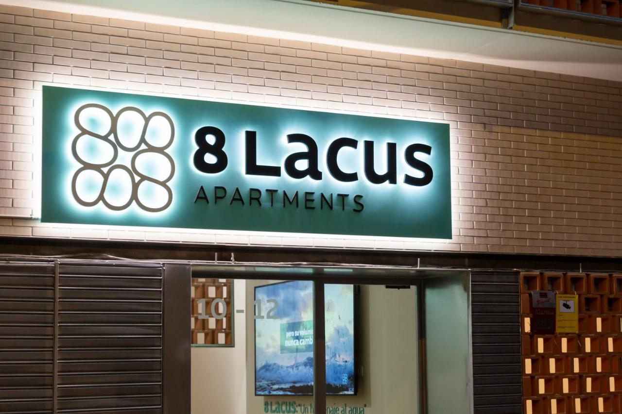 8 Lacus L'Hospitalet de Llobregat Buitenkant foto