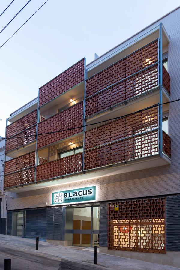 8 Lacus L'Hospitalet de Llobregat Buitenkant foto